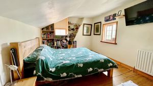 Photo 12- click for photo gallery